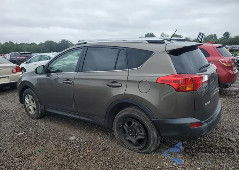 2014 Toyota Rav4 Le z USA, uszkodzony, nr VIN JTMBFREVXED077152